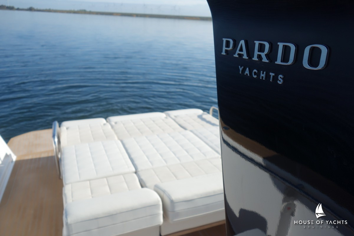 Pardo 38