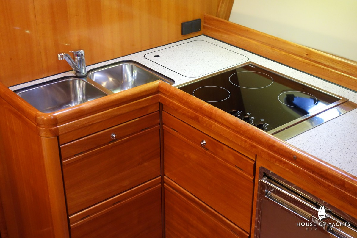 Bavaria 37 Sport HT