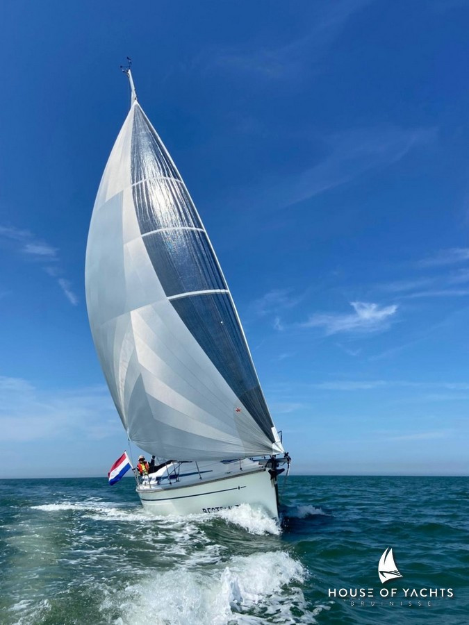 Bavaria 32