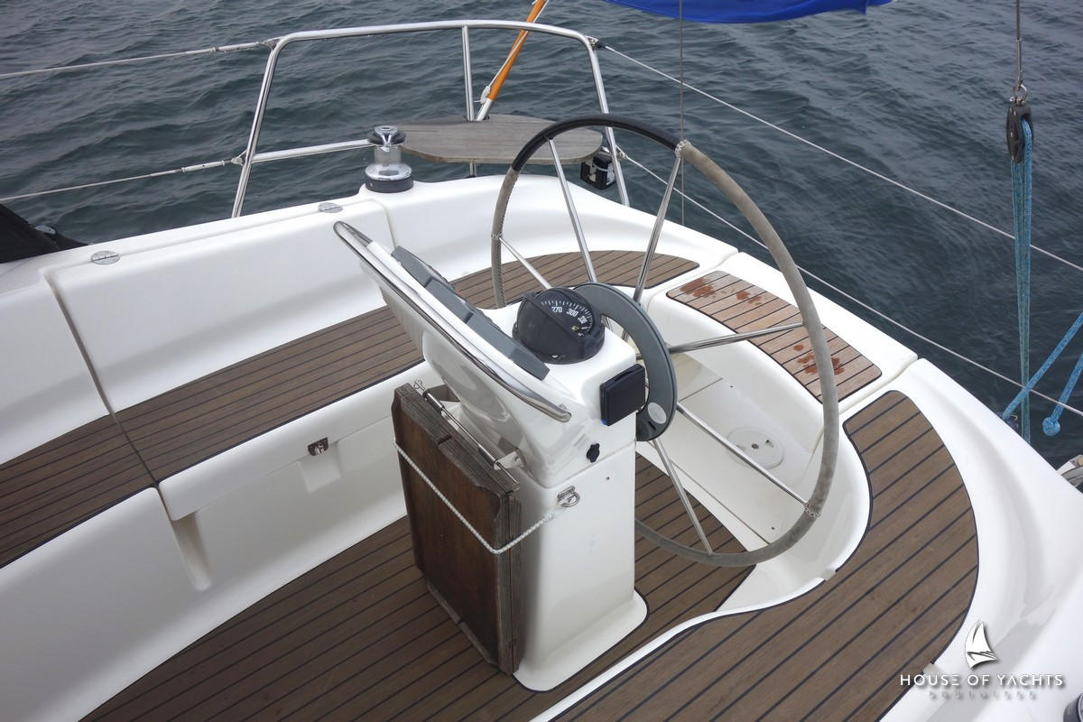 Bavaria 32