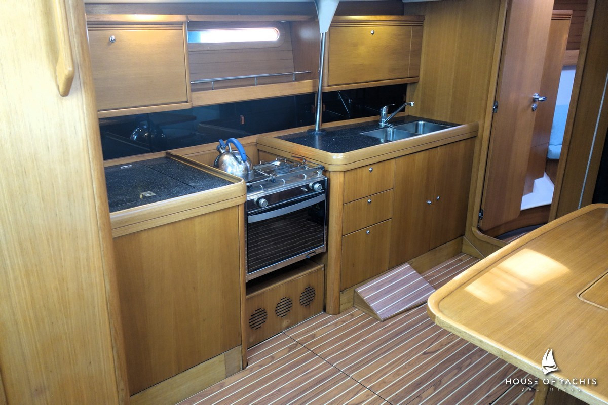 Grand Soleil 43