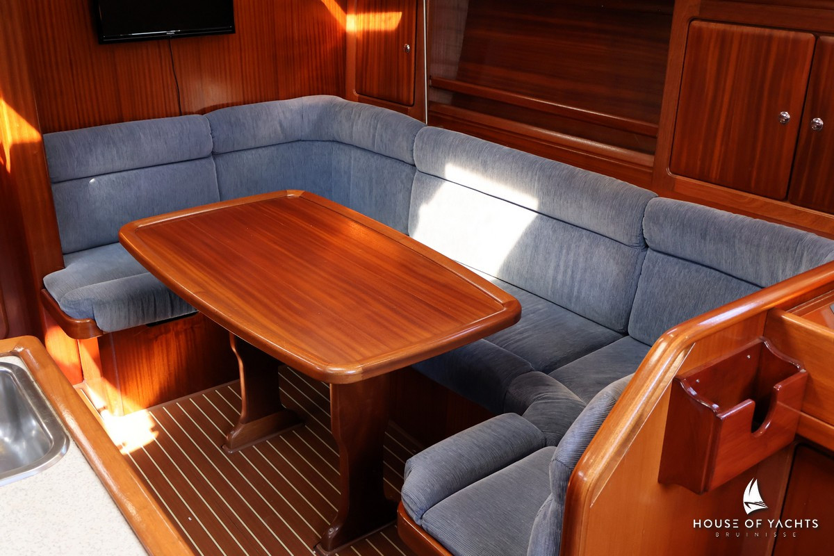 Bavaria 40-2