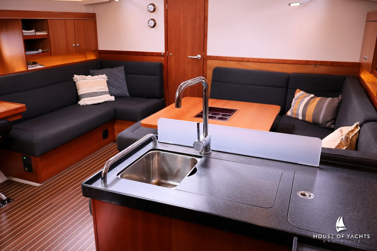 Hanse 445