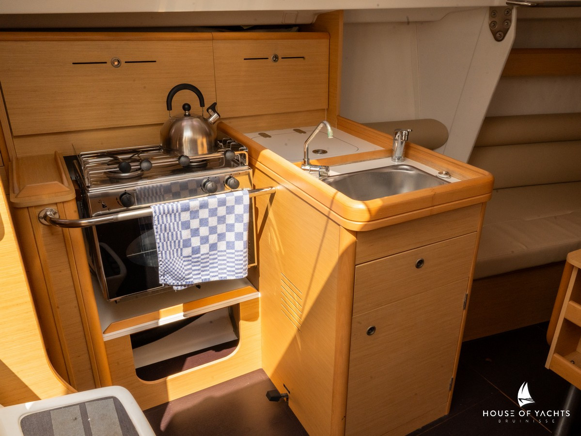 Beneteau First 34.7