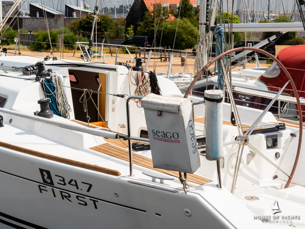 Beneteau First 34.7