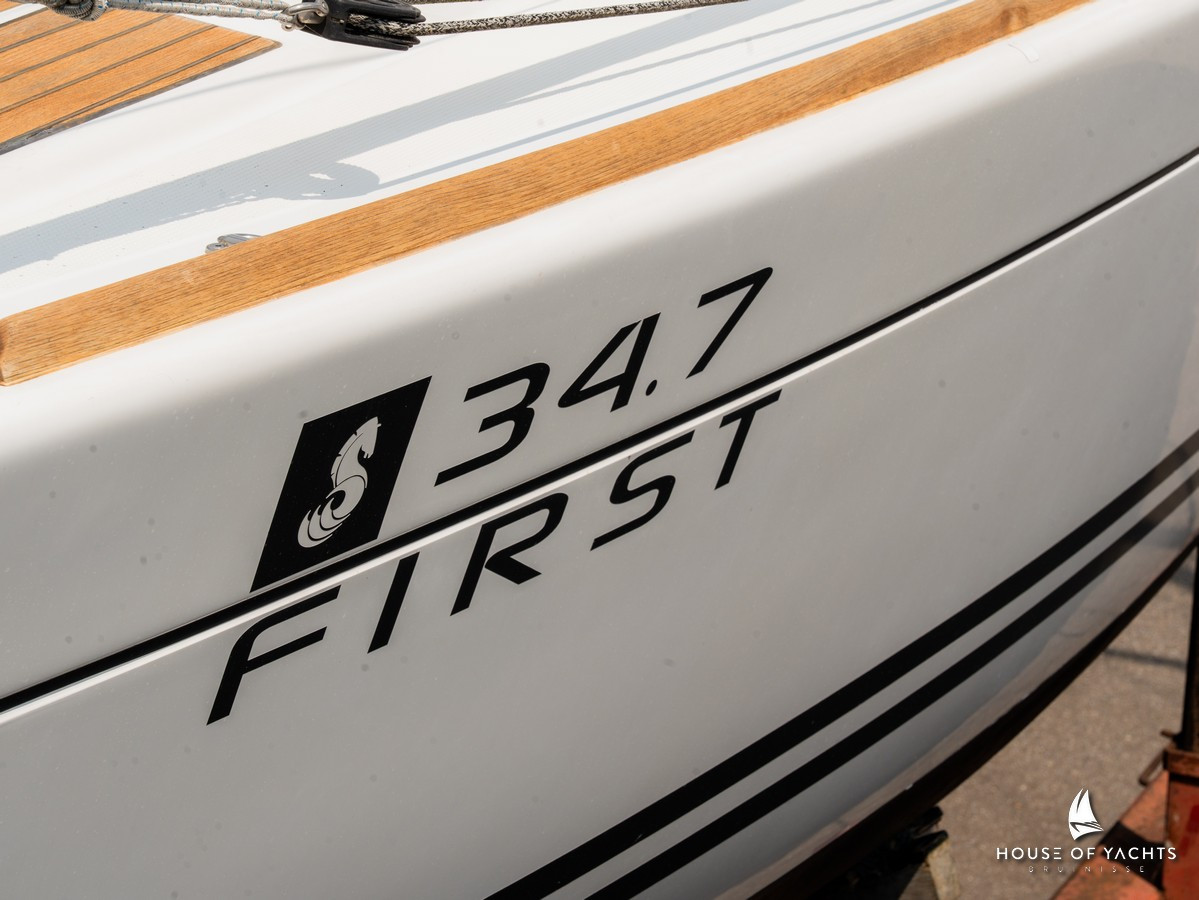 Beneteau First 34.7
