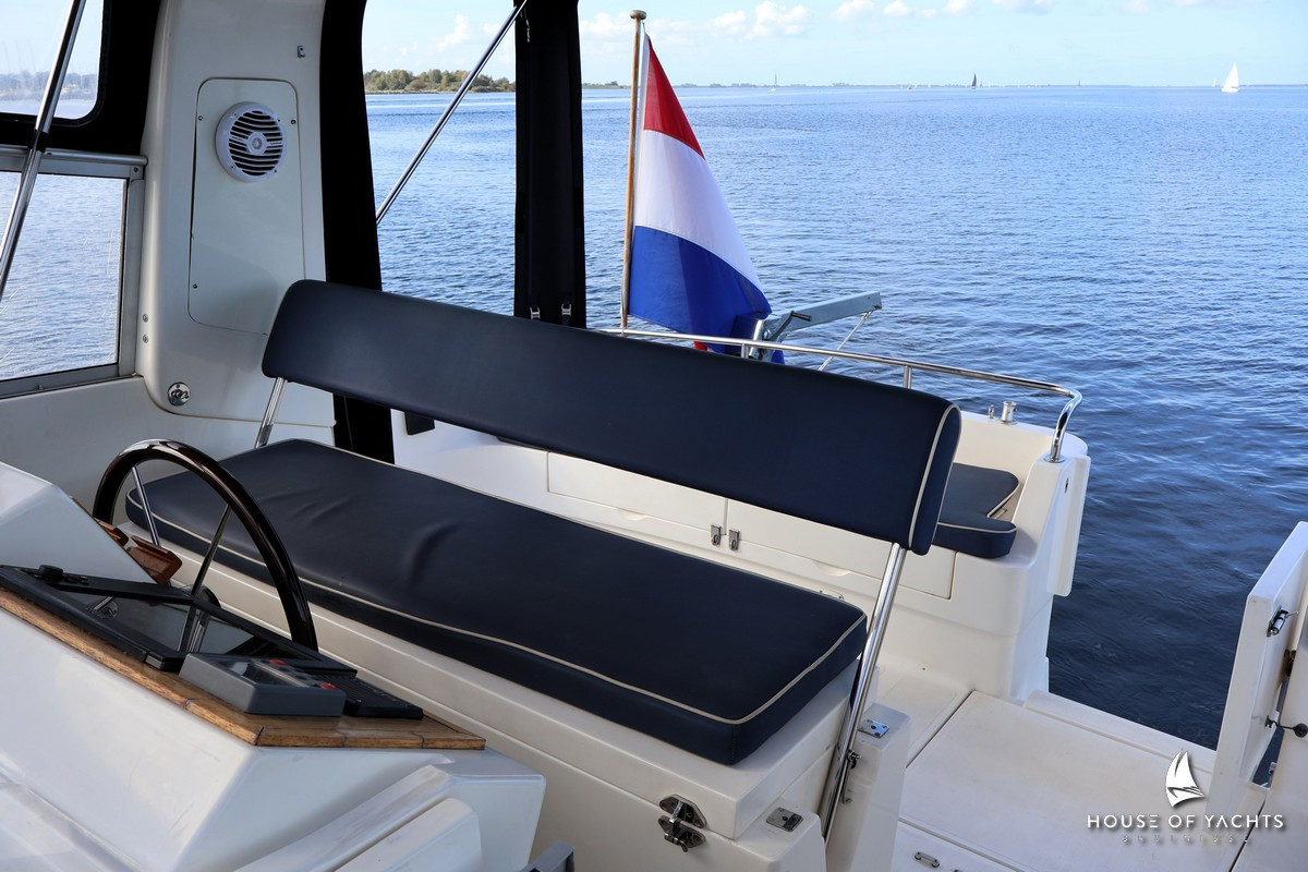 Atlantic 38