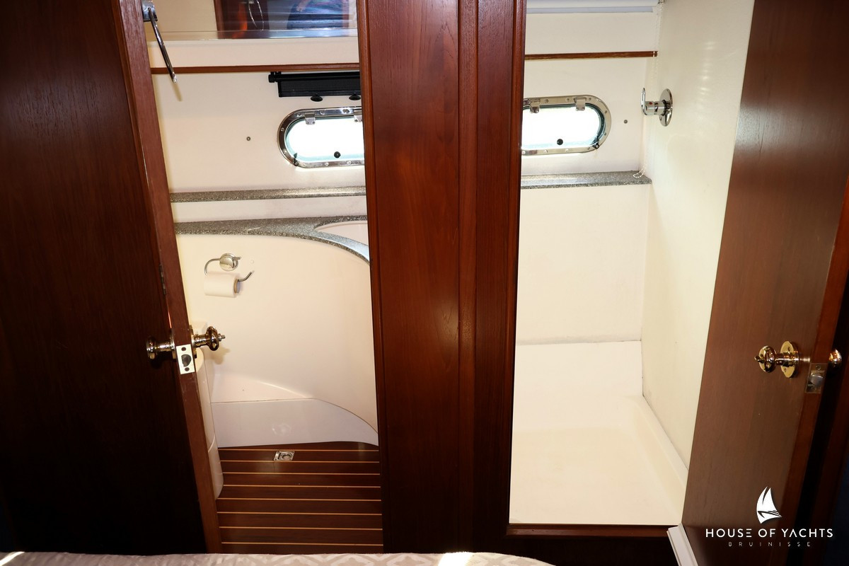 Atlantic 38