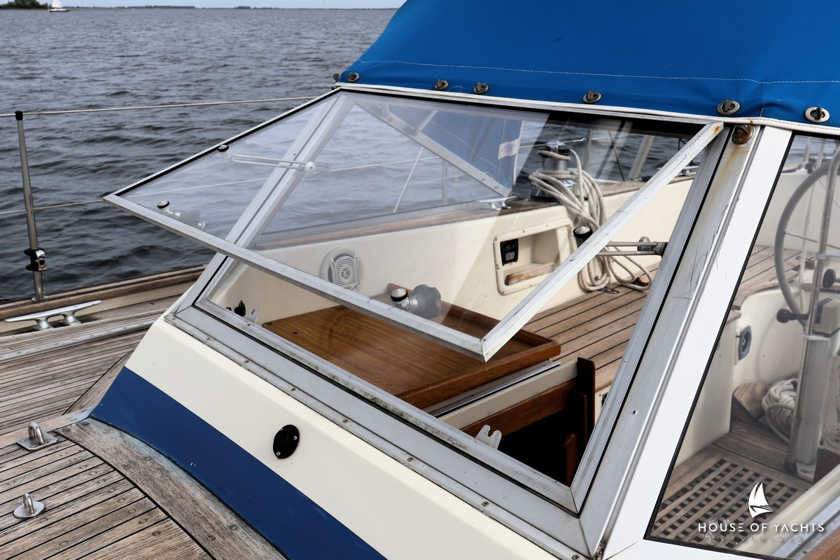 Hallberg-Rassy 42E