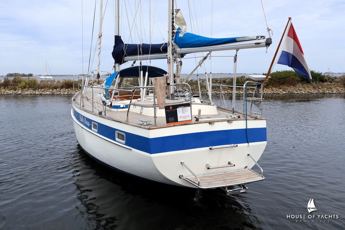 Hallberg-Rassy 42E