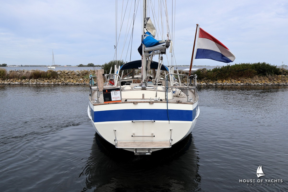 Hallberg-Rassy 42E